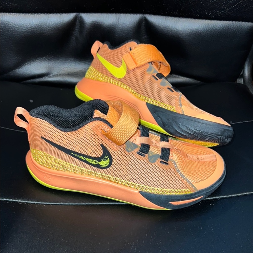 NIKE Kyrie Flytrap 6 PS 'Orange Trance Yellow Strike - Size 3Y - New, No Box